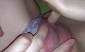 Teen babe fingering her sticky pussy 